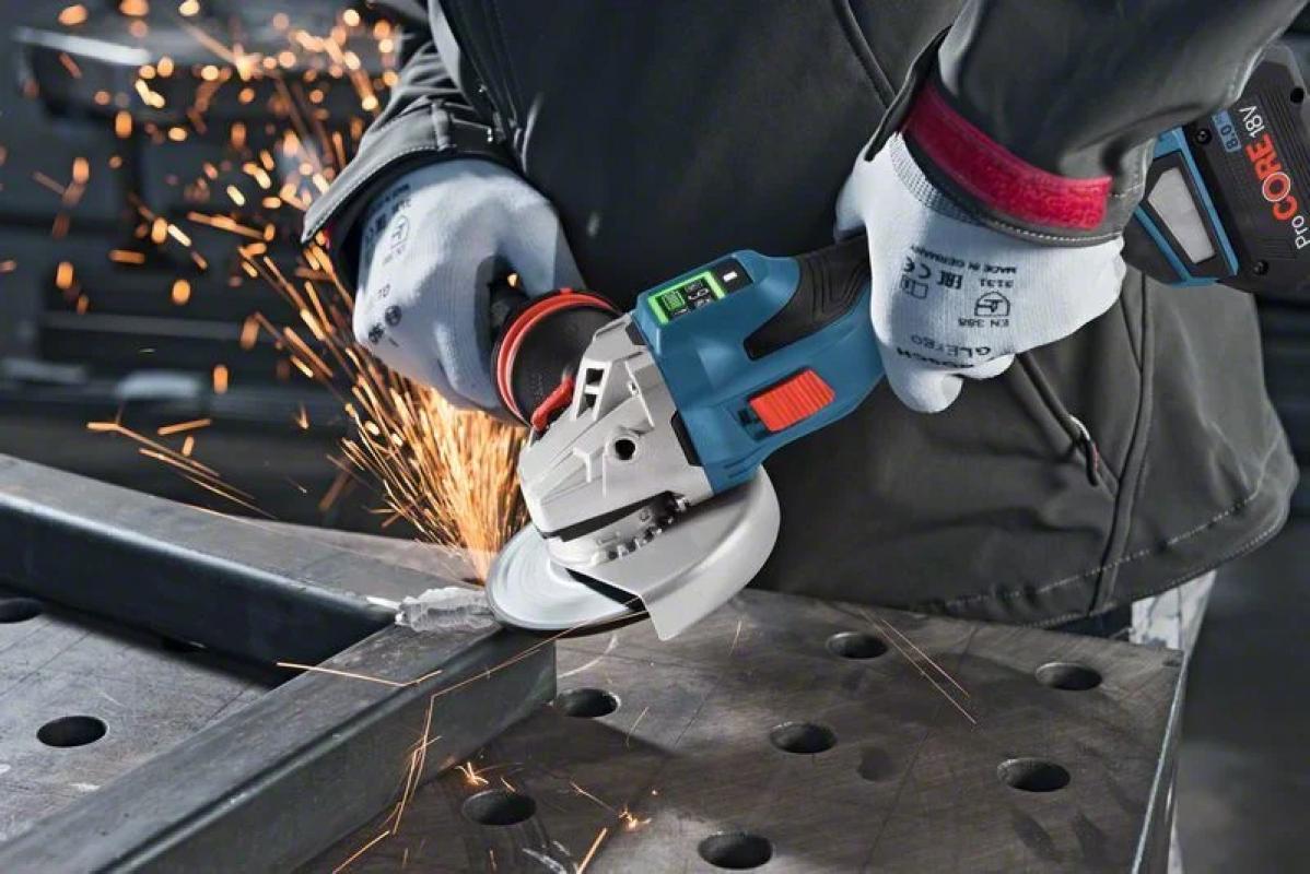 Bosch Akülü Avuç Taşlama Makinesi GWS 18V-15 SC (2 x 8,0 Ah Akü) (125 mm) - 06019H6101