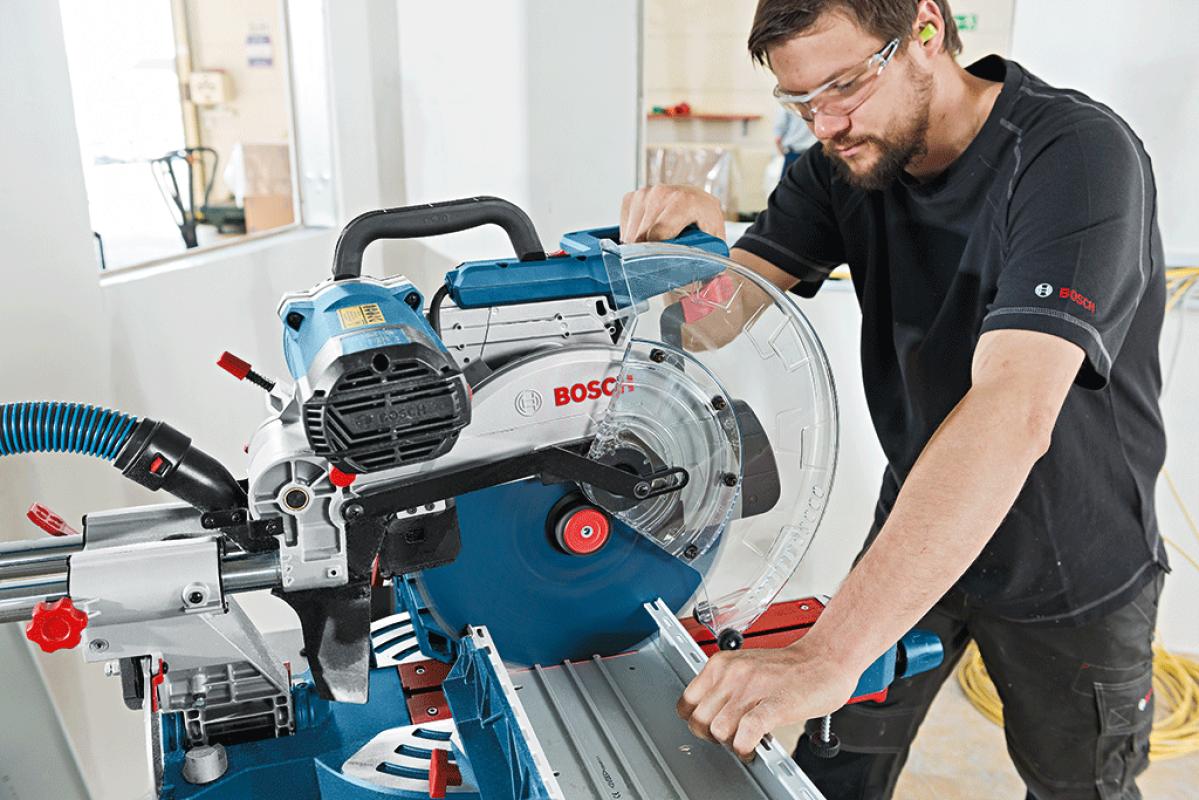 Bosch 1800W Gönye Kesme Makinesi GCM 12 SDE - 0601B23100