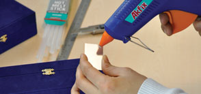 Akfix HM208 Mum Silikon Yapıştırıcılar