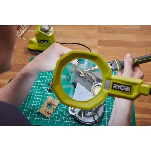 Ryobi RML18-0 18V Akülü Büyüteçli LED Lamba (Aküsüz)