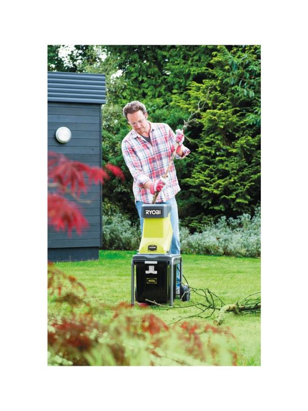 Ryobi RSH3045U 3000W Sessiz Yaprak Öğütme Makinası