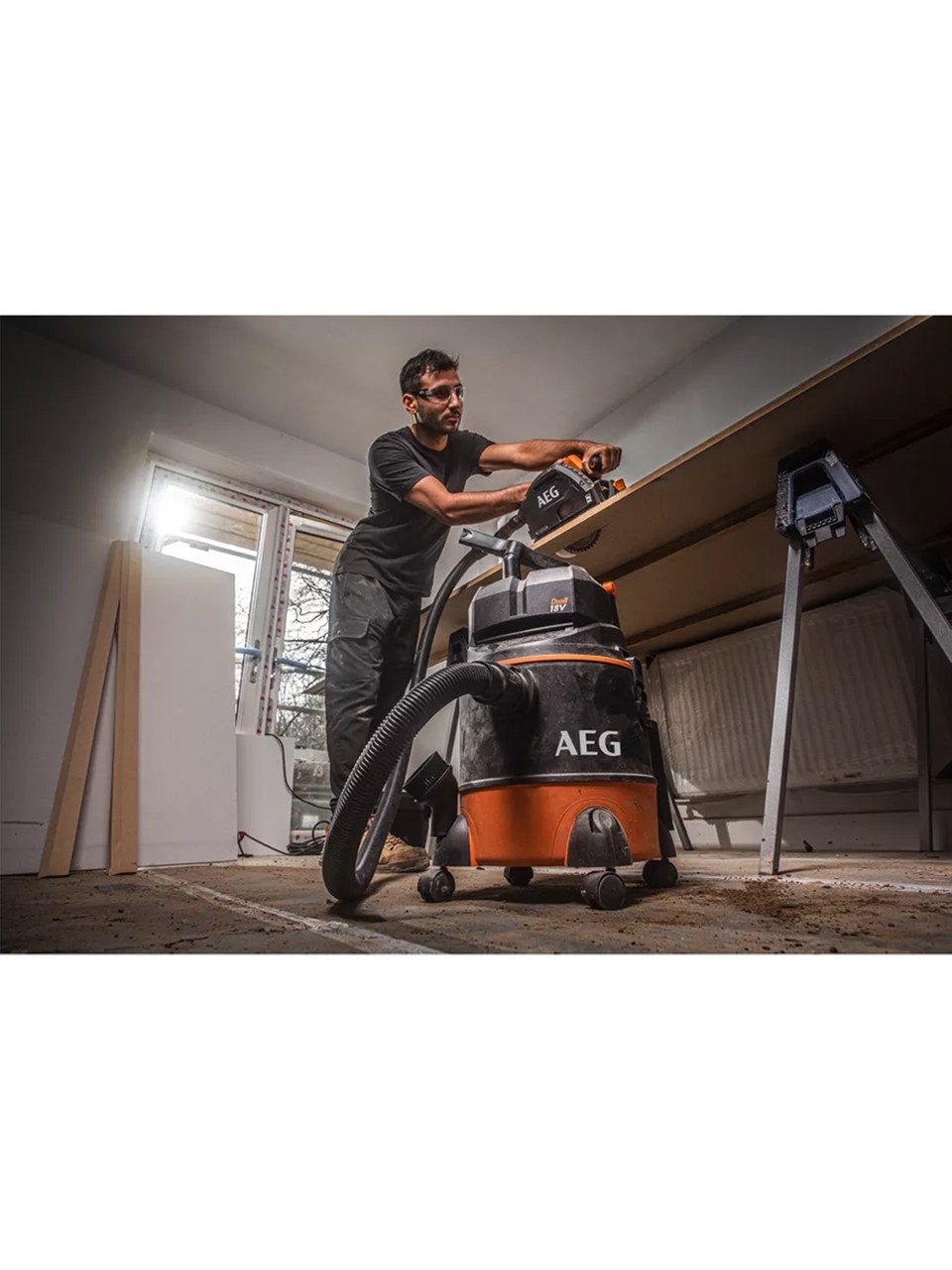 Aeg BWD18-0 18V Akülü Islak Kuru Süpürge 20LT (Aküsüz)