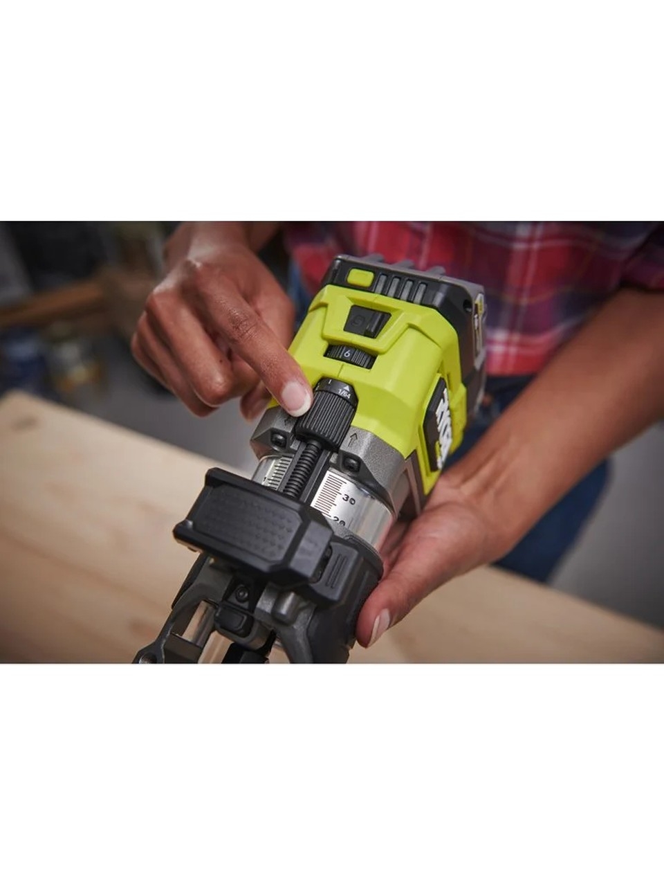 Ryobi RTR18C-0 18V Akülü El Frezesi (Aküsüz)