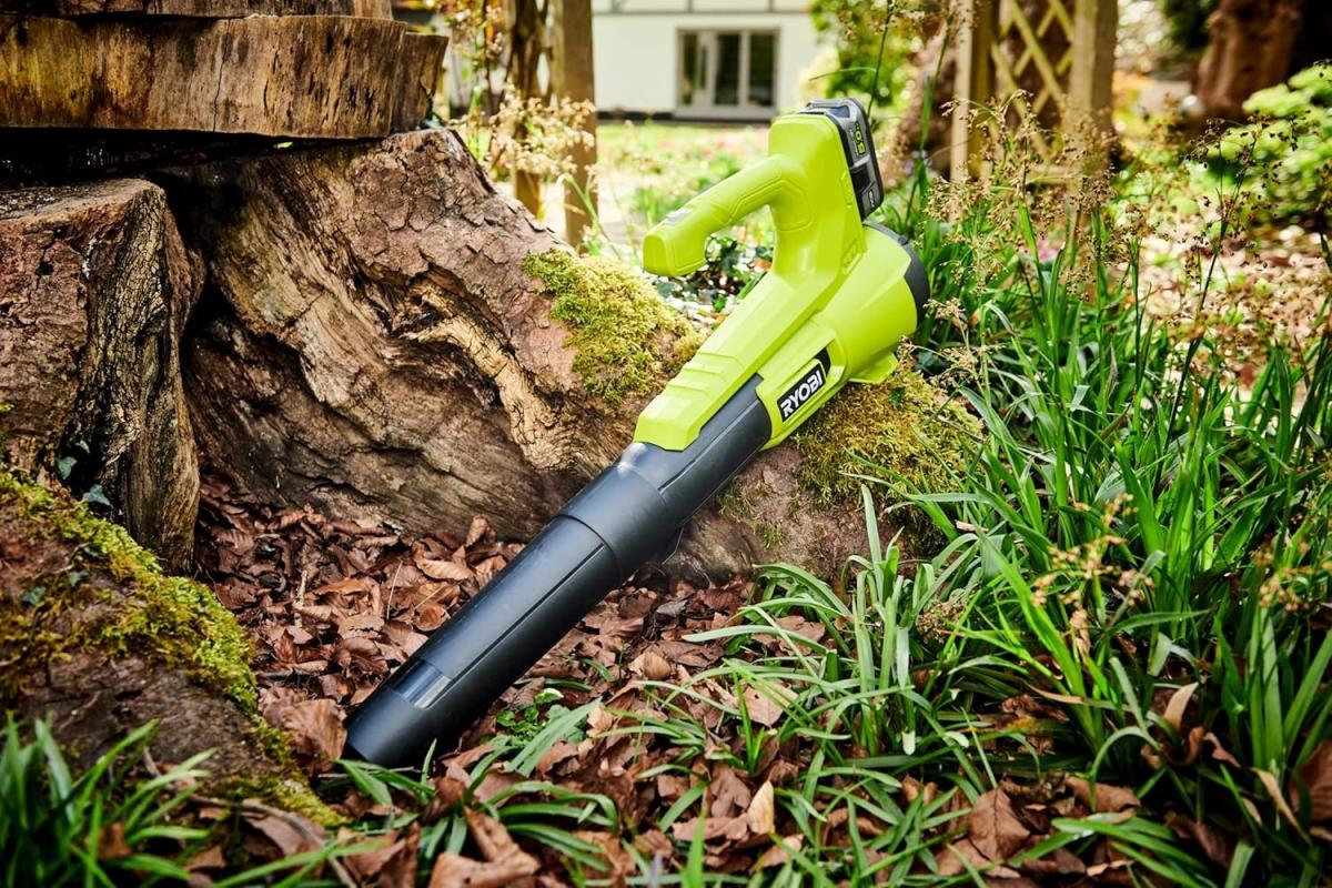 Ryobi RY18BLA-0 18V Akülü Üfleme Makinesi (Aküsüz)