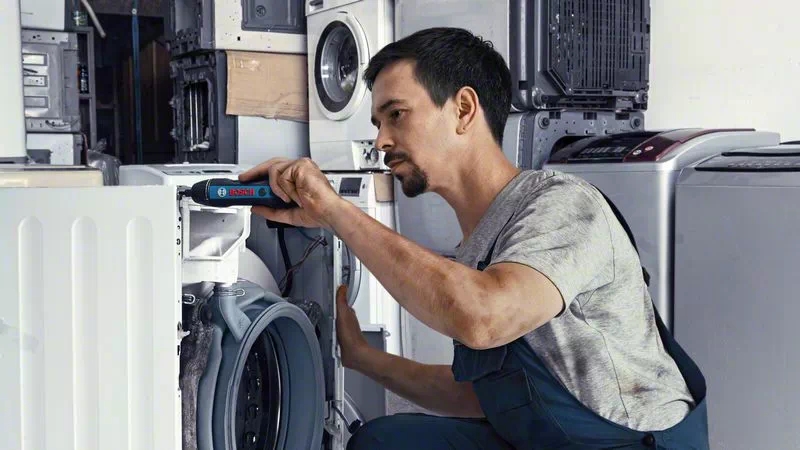 Bosch Akülü Vidalama Matkabı GO 2 (Entegre Akü 1,5 Ah) - 06019H2103