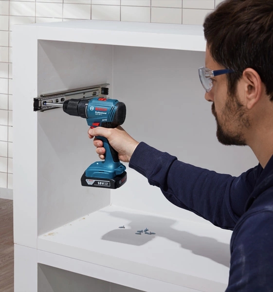 Bosch Akülü Vidalama Matkabı GSR 185-LI (2 x 2,0 Ah Akü) - 06019K3000