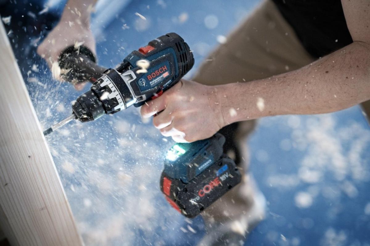 Bosch Akülü Vidalama Matkabı GSR 18V-150 C (2 x 8,0 Ah Akü) - 06019J5005