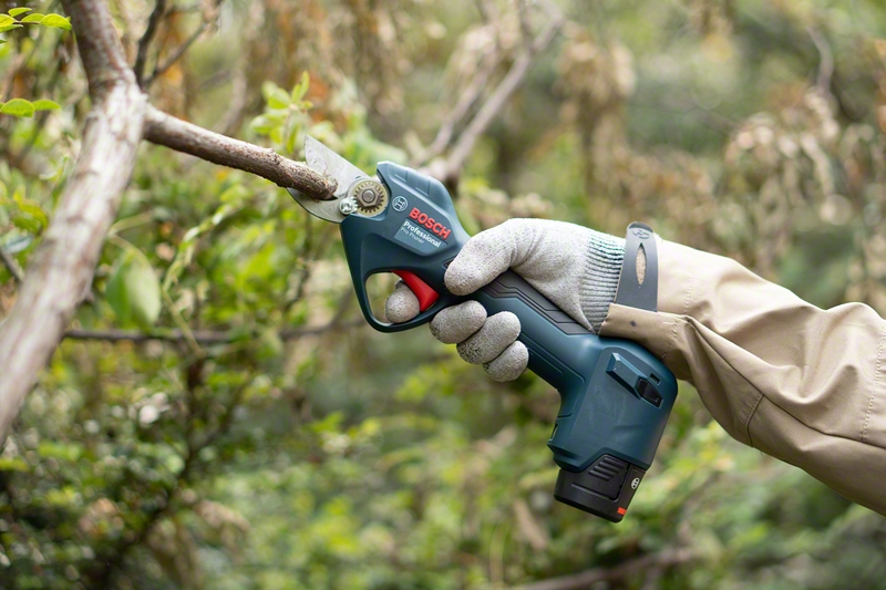 Bosch Akülü Bahçe Makası Pro Pruner (Aküsüz) - 06019K1020