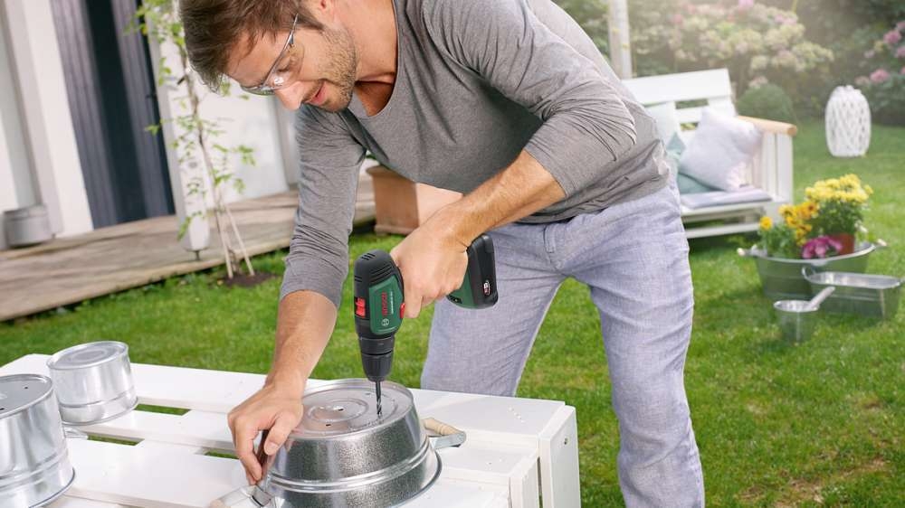 Bosch Akülü Vidalama Matkabı UniversalDrill 18 (Aküsüz) - 06039D4000