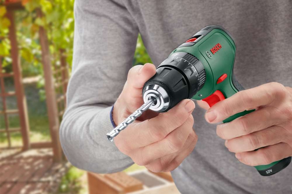 Bosch Akülü Darbeli Vidalama Matkabı EasyImpact 1200 (2 x 1,5 Ah Akü) - 06039D3105