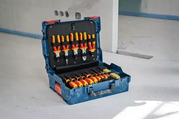 Bosch 1 600 A02 NG4 37 Parça İzoleli El Aleti Seti VDE